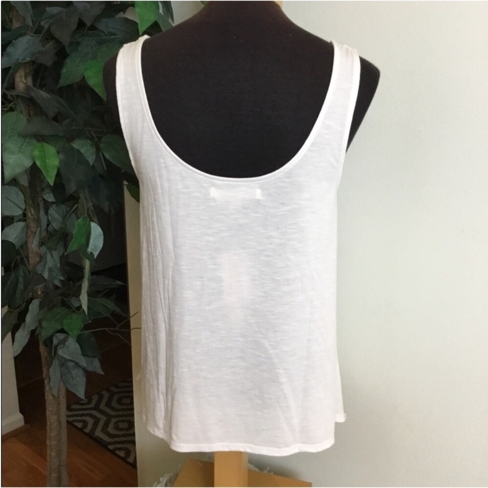 Wallflower tank top with fringe detail Woman’s Med white shark bite hem - Picture 7 of 13